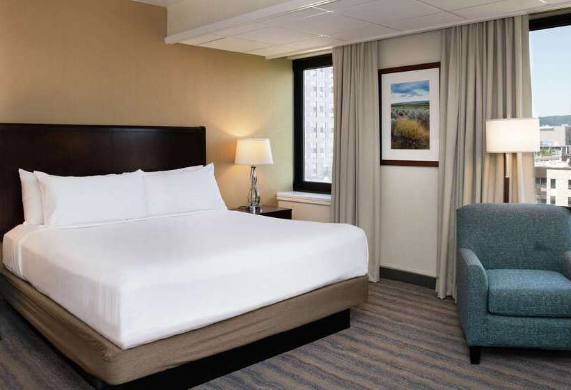 Doubletree By Hilton Hotel Portland