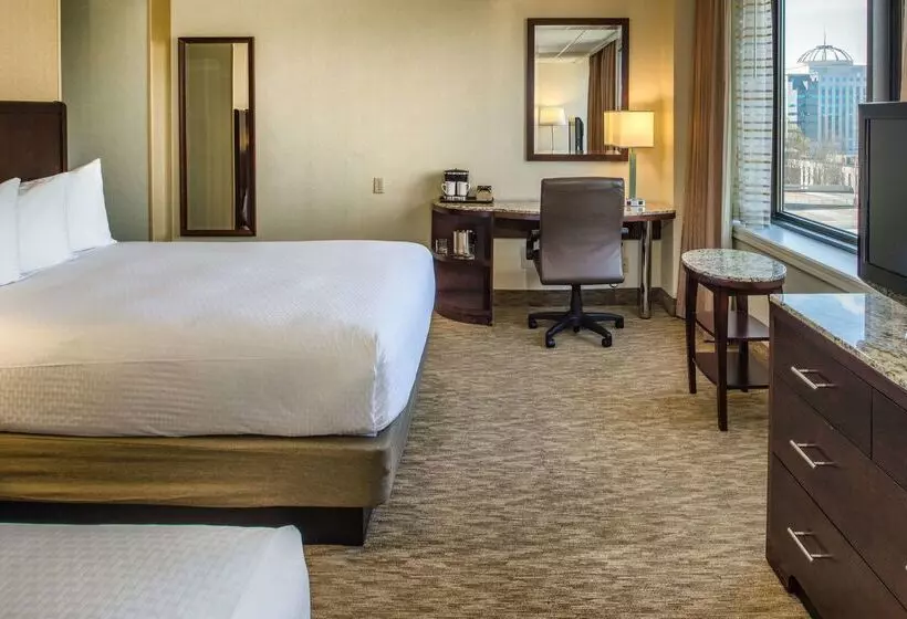 Doubletree By Hilton Hotel Portland