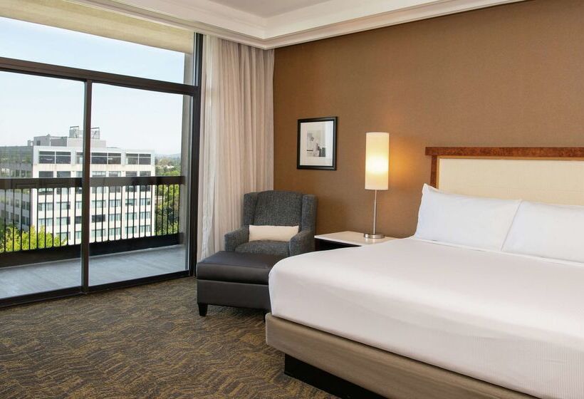 Doubletree By Hilton Hotel Portland