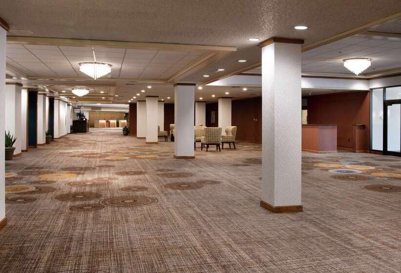 Doubletree By Hilton Hotel Portland