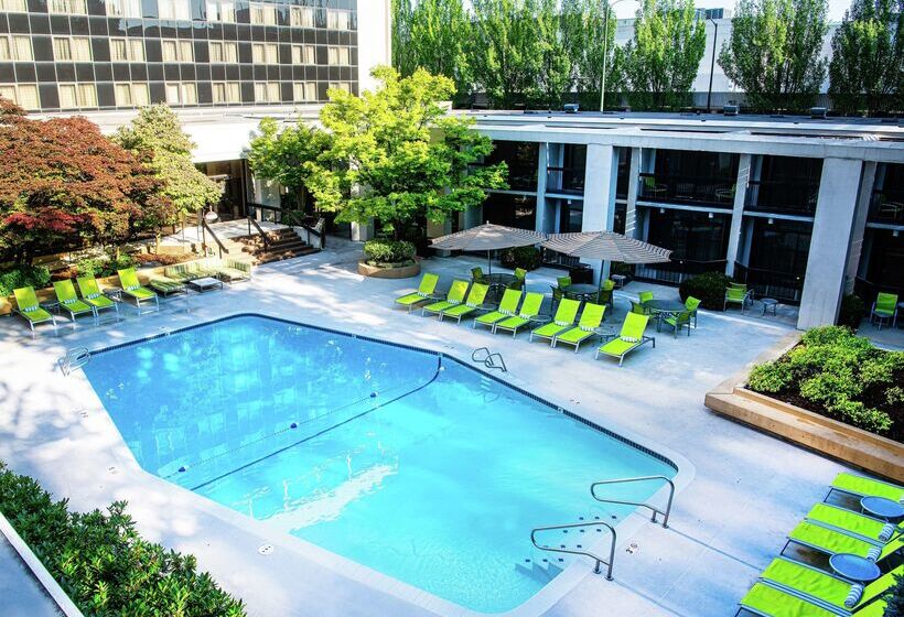 Doubletree By Hilton Hotel Portland