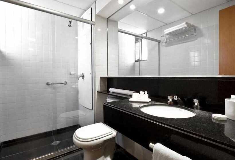 فندق H2 Platinum Lourdes