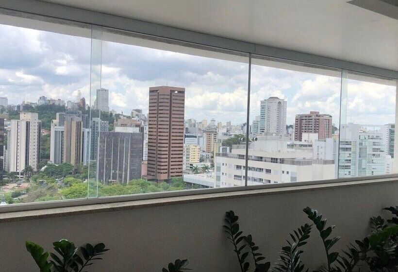 فندق H2 Platinum Lourdes