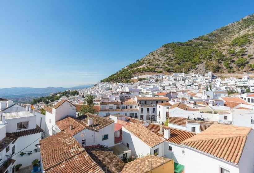 בית מלון כפרי Hostal El Escudo De Mijas