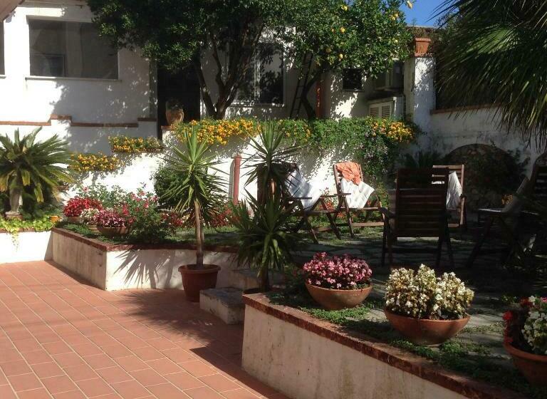 هتل Mediterraneo Guest House