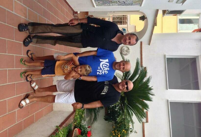 هتل Mediterraneo Guest House