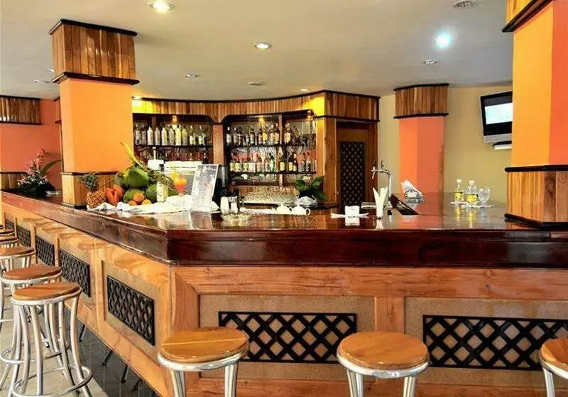 استراحتگاه Sirenis Tropical Varadero