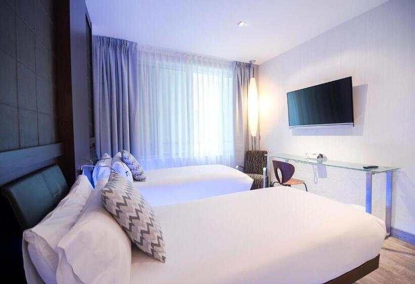 هتل Petit Palace President Castellana