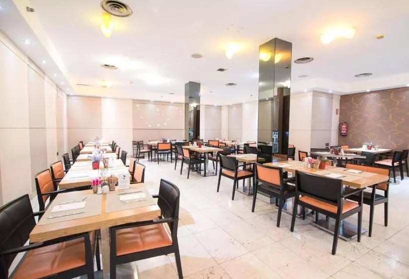 هتل Petit Palace President Castellana