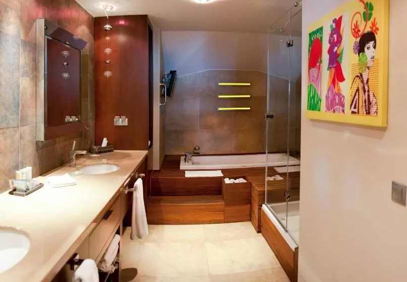 ホテル Radisson Blu Bosphorus