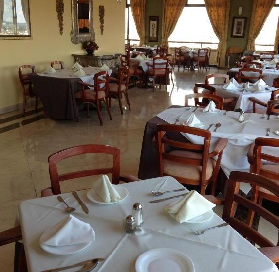 هتل Real De Uruapan