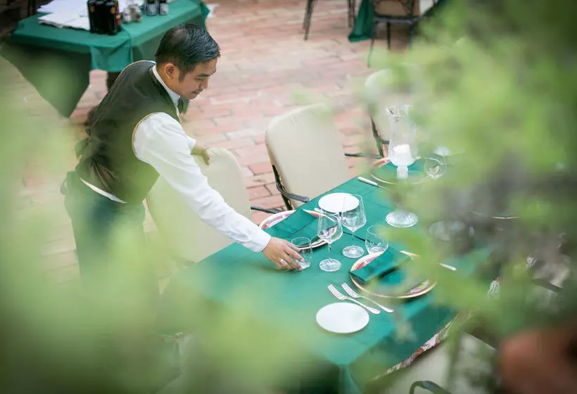 Отель Relais La Suvera