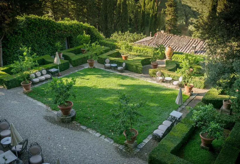 Отель Relais La Suvera