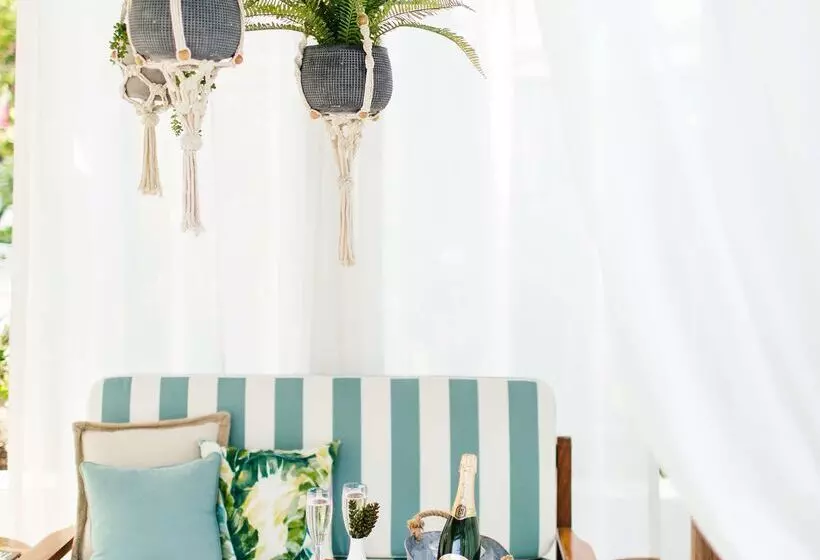 هتل The Scott Resort & Spa