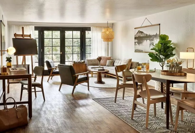 هتل The Scott Resort & Spa