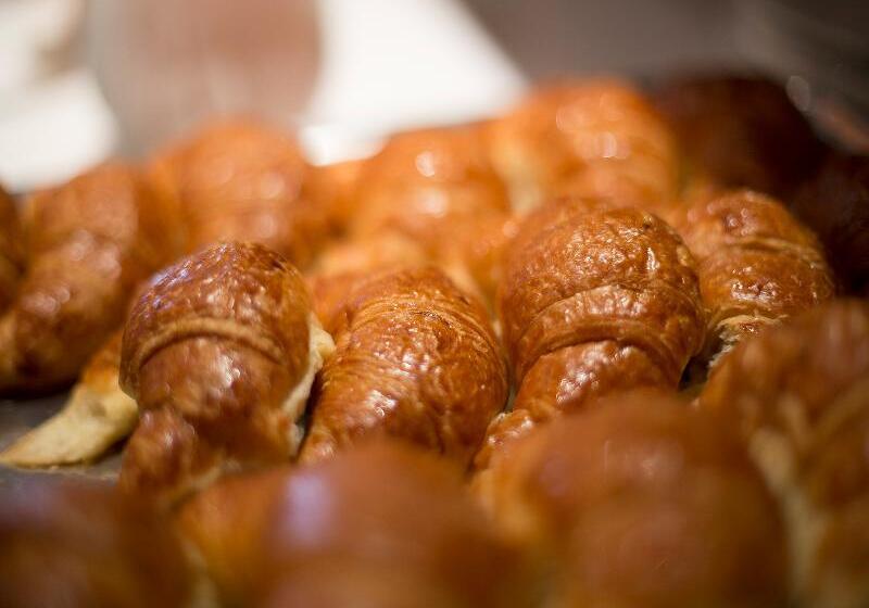 هتل Uthgra De Las Luces