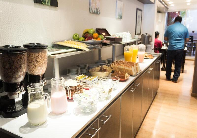 هتل Uthgra De Las Luces