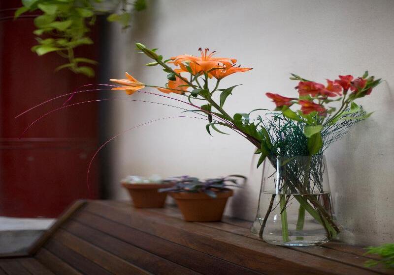 هتل Uthgra De Las Luces