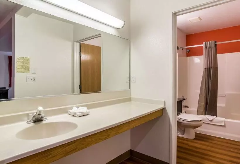 Motel 6barkeyville, Pa