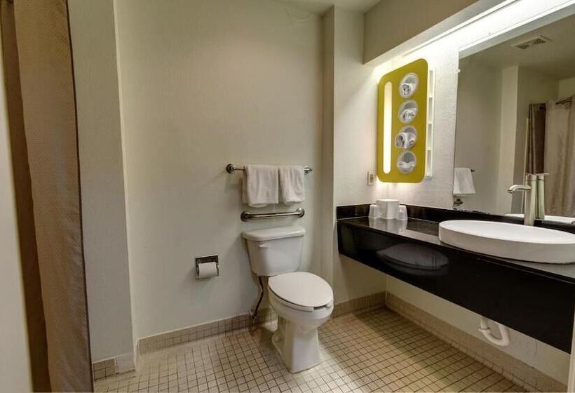 مُتل Executive Inn & Suites