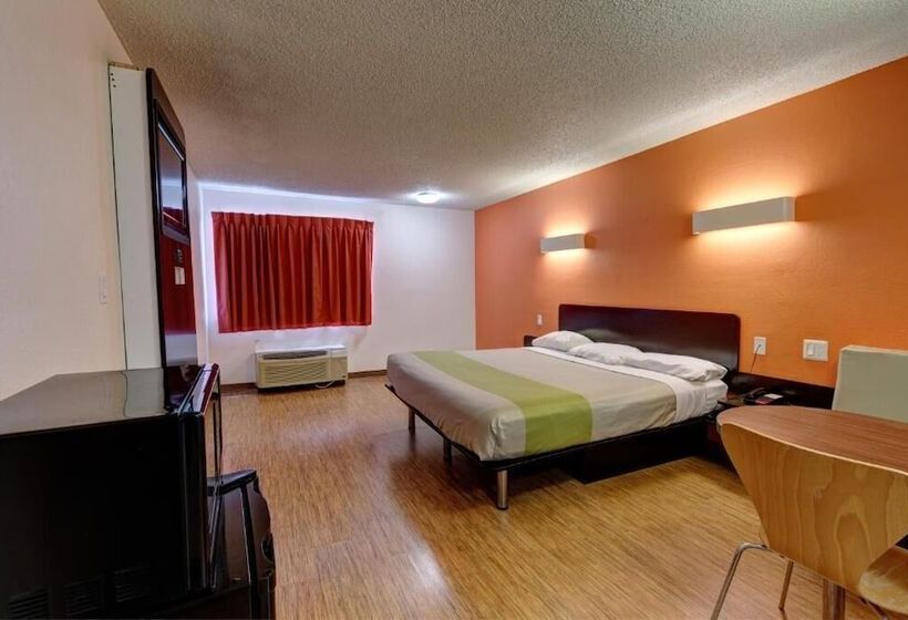 مُتل Executive Inn & Suites