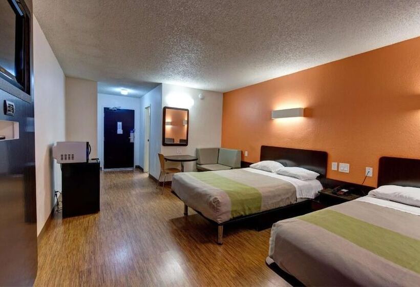 مُتل Executive Inn & Suites