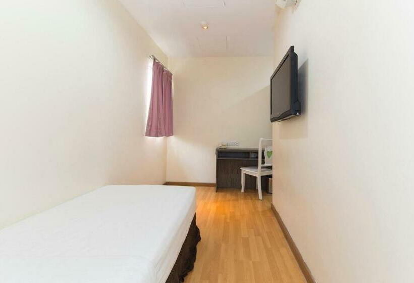 هاستل I Boutique