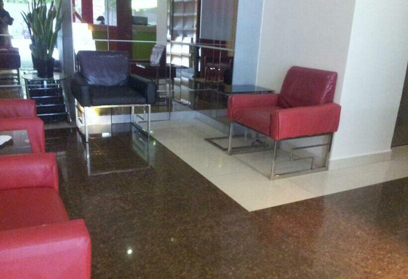 هاستل I Boutique