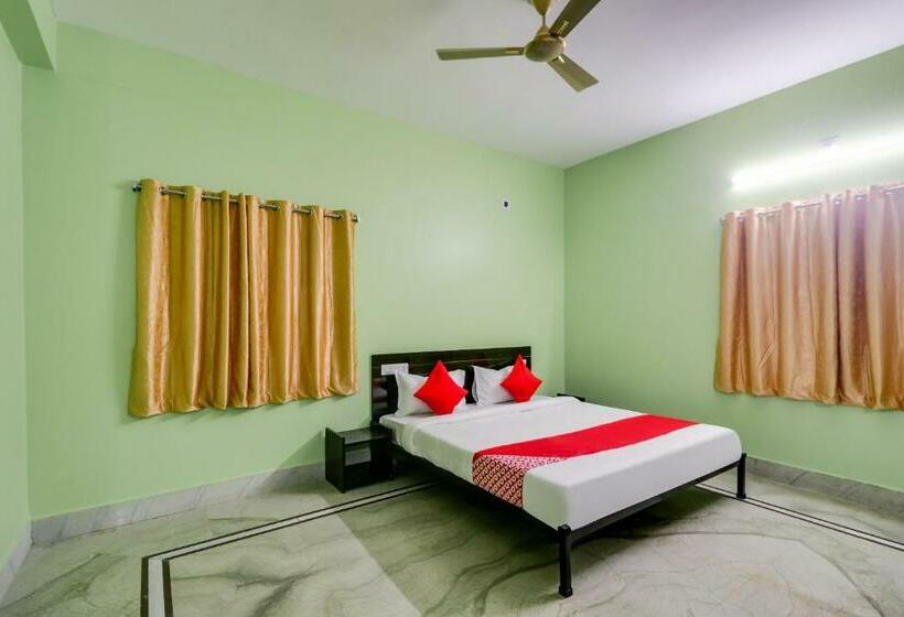 فندق Oyo 67035 M Palace