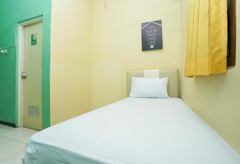 Hotel Oyo Life 2905 Kost Semampir Tengah Near Rsu Premier Surabaya Kota Surabaya