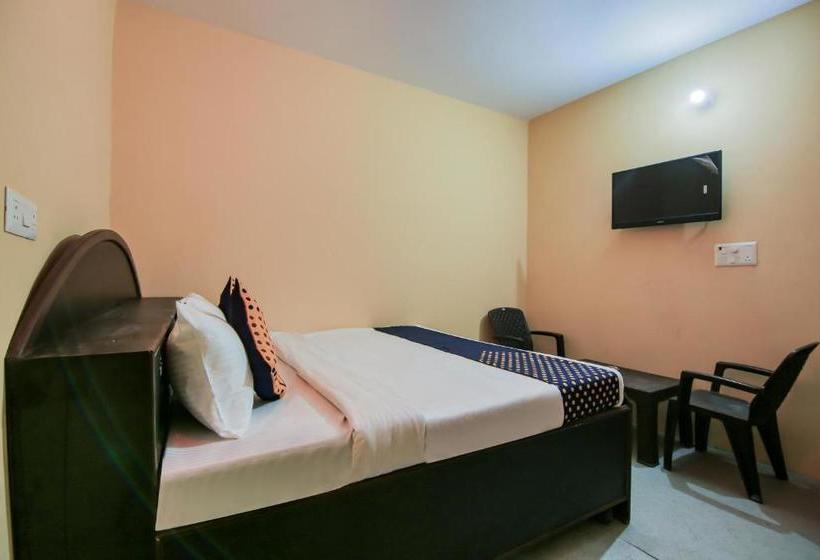 Hotel Spot On 67217 Russian