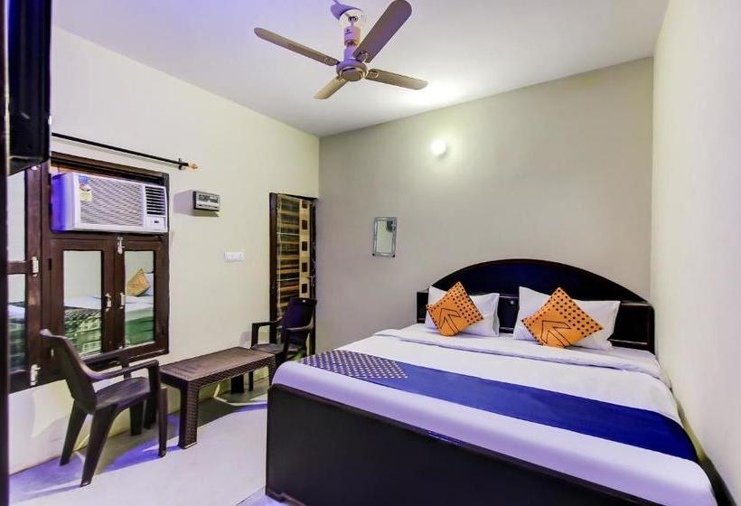 Hotel Spot On 67217 Russian