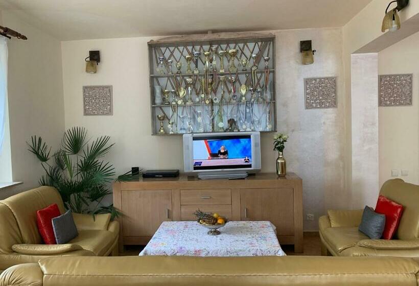 Пансион Vila Thomas