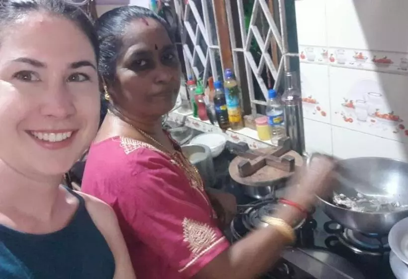 تختخواب و صبحانه Abhi's Homestay