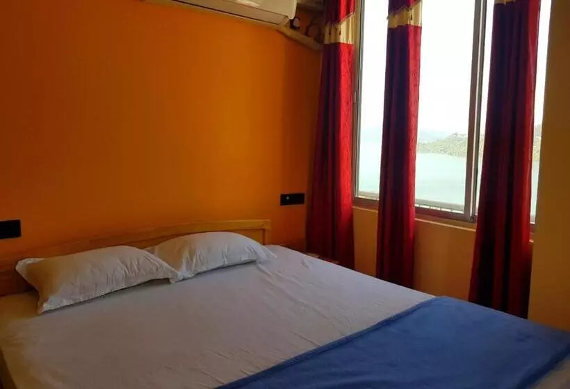 تختخواب و صبحانه Abhi's Homestay