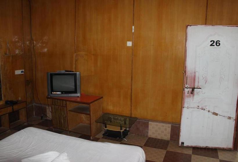 Gold Star Beach Resort