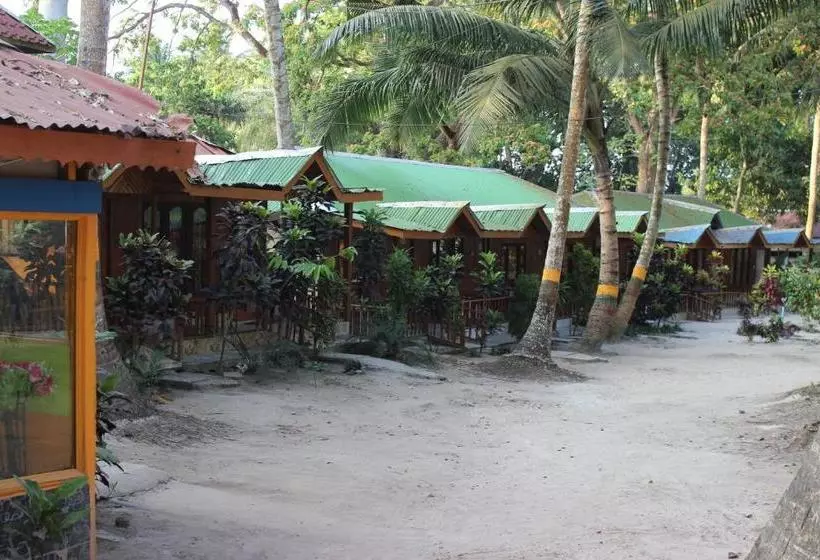Gold Star Beach Resort