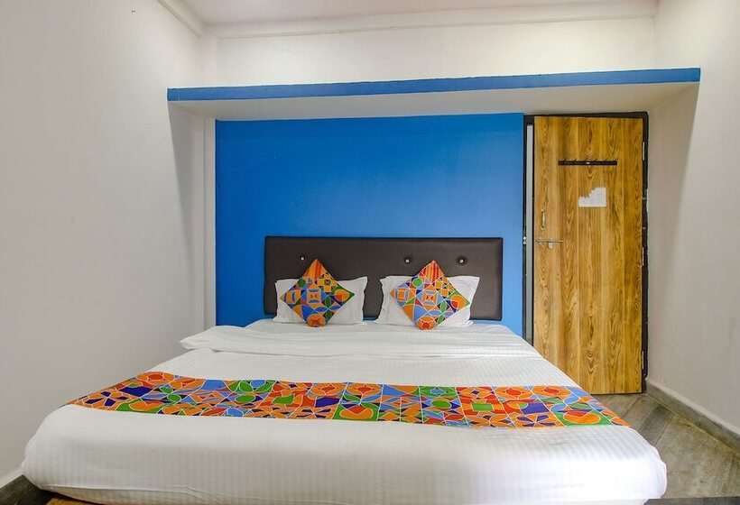 ホテル Fabexpress Saimax