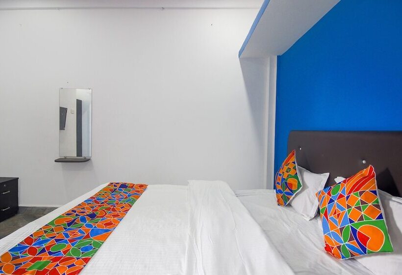 ホテル Fabexpress Saimax