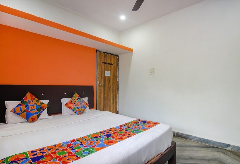 ホテル Fabexpress Saimax