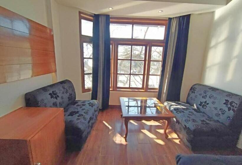 בית מלון כפרי Horizon Picture Palace, Mussoorie