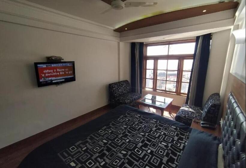 בית מלון כפרי Horizon Picture Palace, Mussoorie