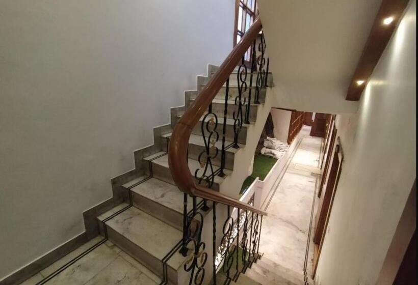 בית מלון כפרי Horizon Picture Palace, Mussoorie