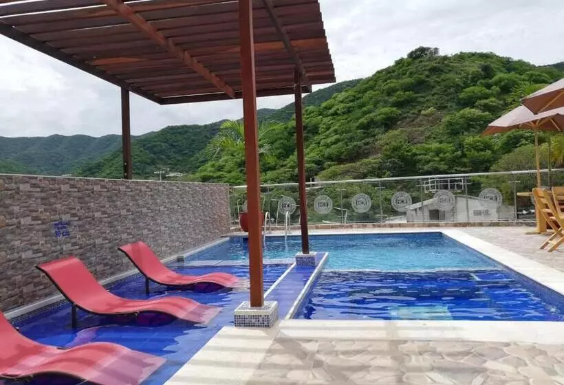 Hotelli Hostal Casa Roma