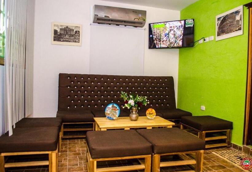 בית מלון כפרי Hostal Casa Roma