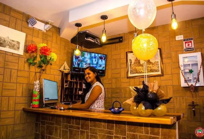 Hotelli Hostal Casa Roma