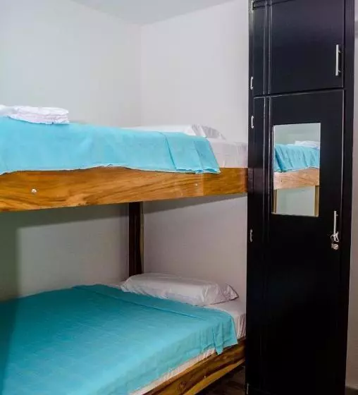 Hotelli Hostal Casa Roma