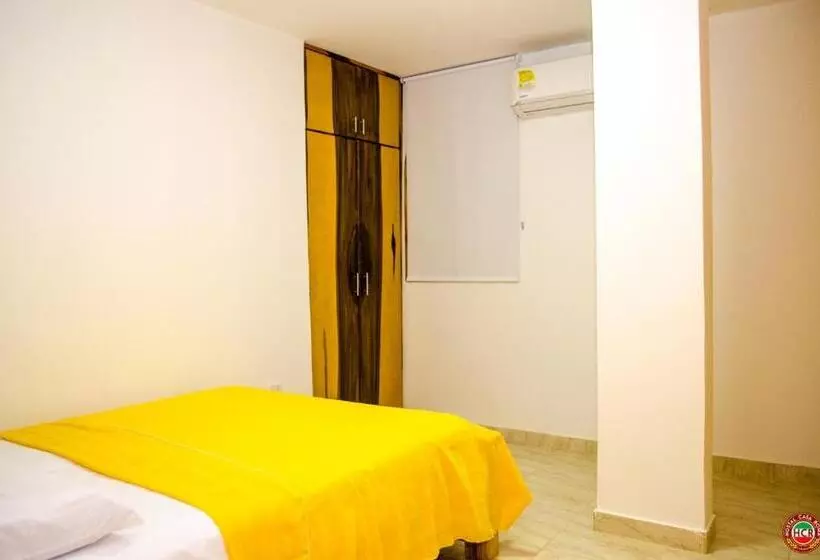 Hotelli Hostal Casa Roma