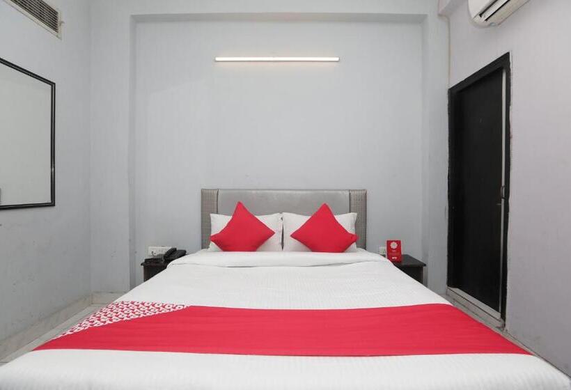 호텔 Oyo 40851  Athithi