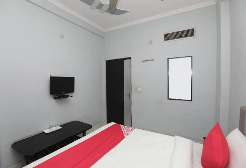 בית מלון כפרי Oyo 40851  Athithi